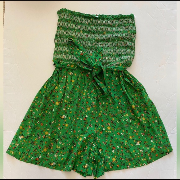 Coco + Jaimeson Green Floral Print Smocked Belted Girls Romper - Picture 1 of 6